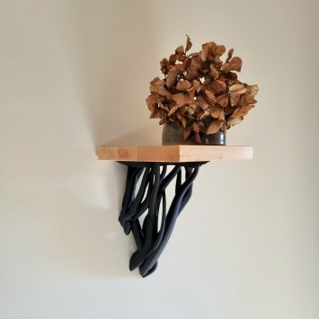 Hylla "Entangle Shelf"